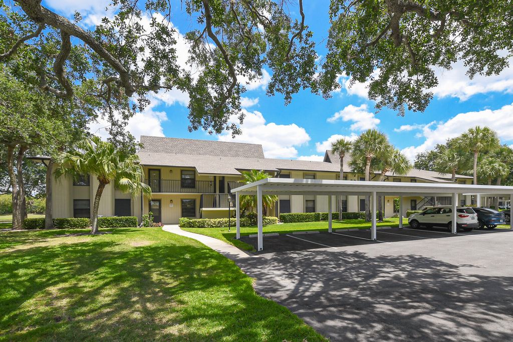 Photo of 20 Plantation Drive #101, Vero Beach, FL 32966 (MLS # B26026435)