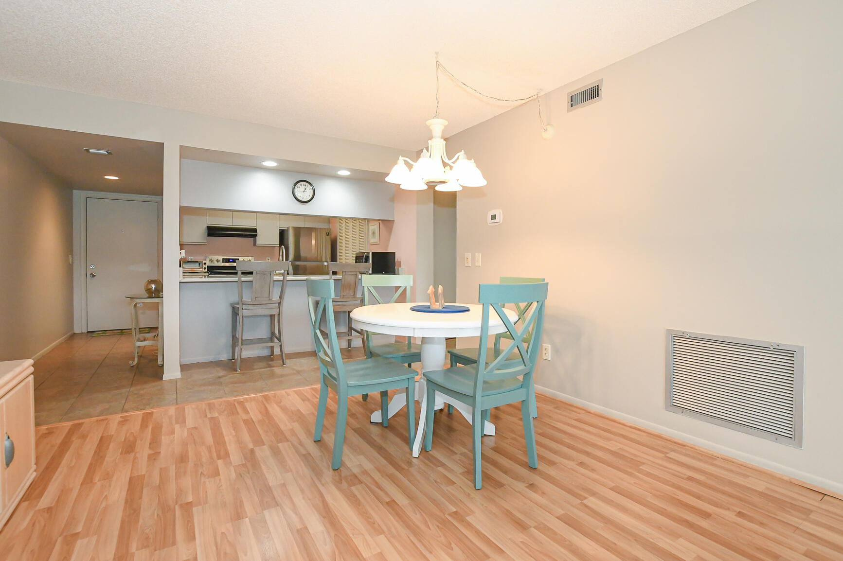 VISTA PLANTATION PHASE I & II - Residential Lease