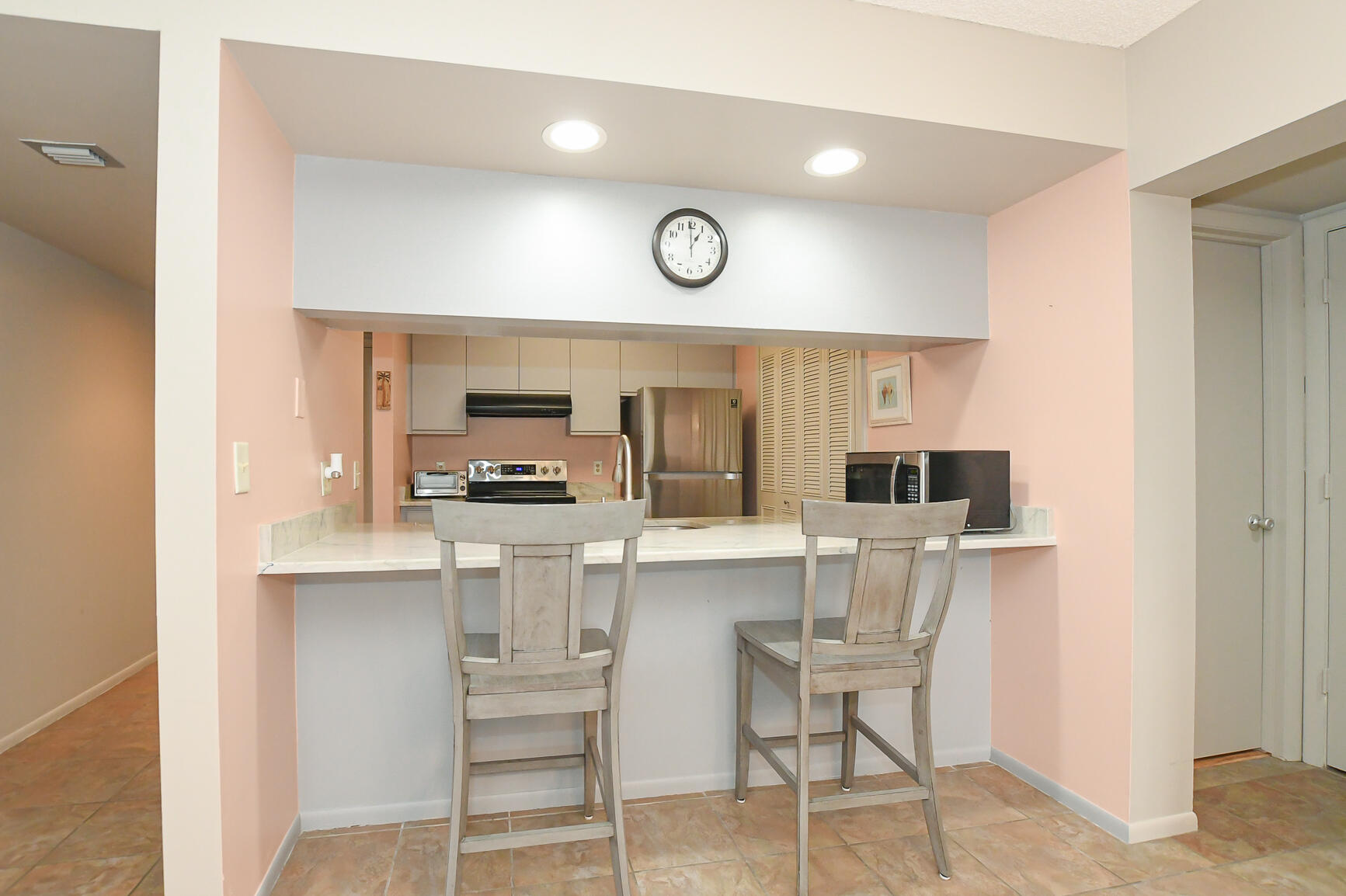 VISTA PLANTATION PHASE I & II - Residential Lease