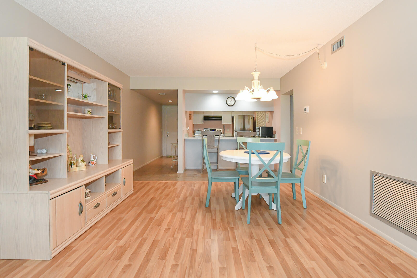 VISTA PLANTATION PHASE I & II - Residential Lease