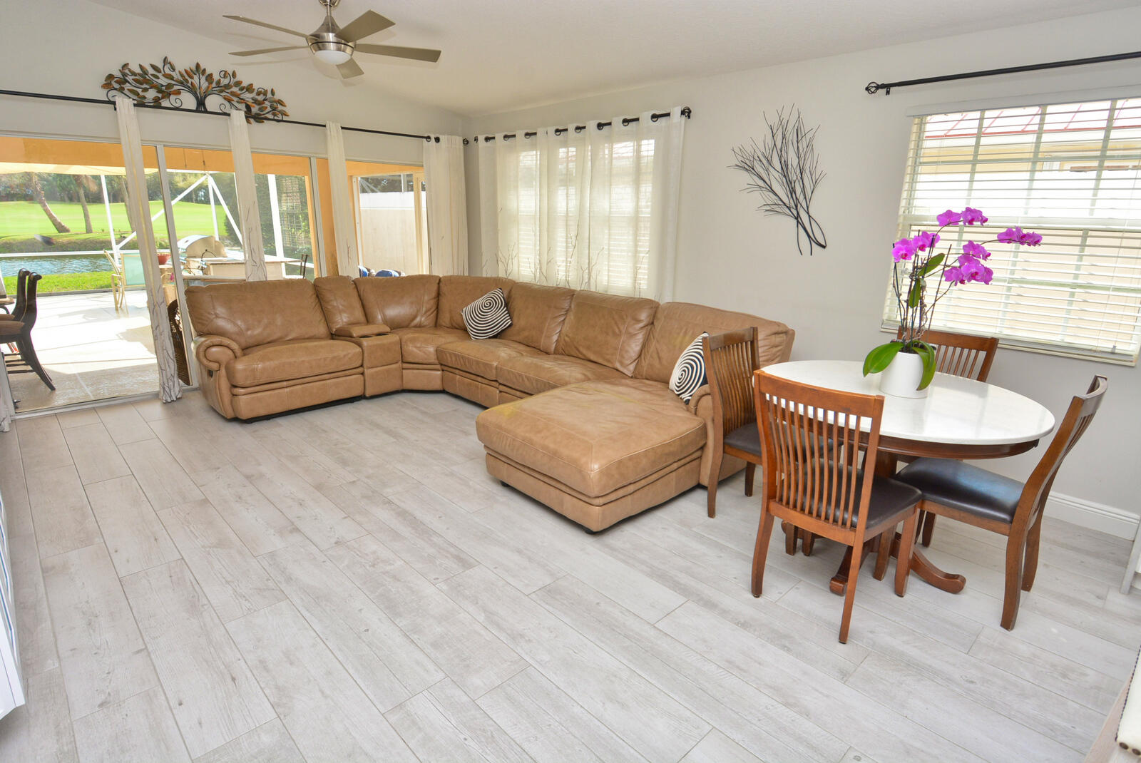 FLORIDA CLUB - Residential Lease