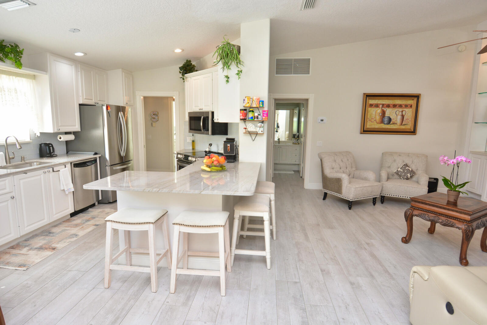 FLORIDA CLUB - Residential Lease