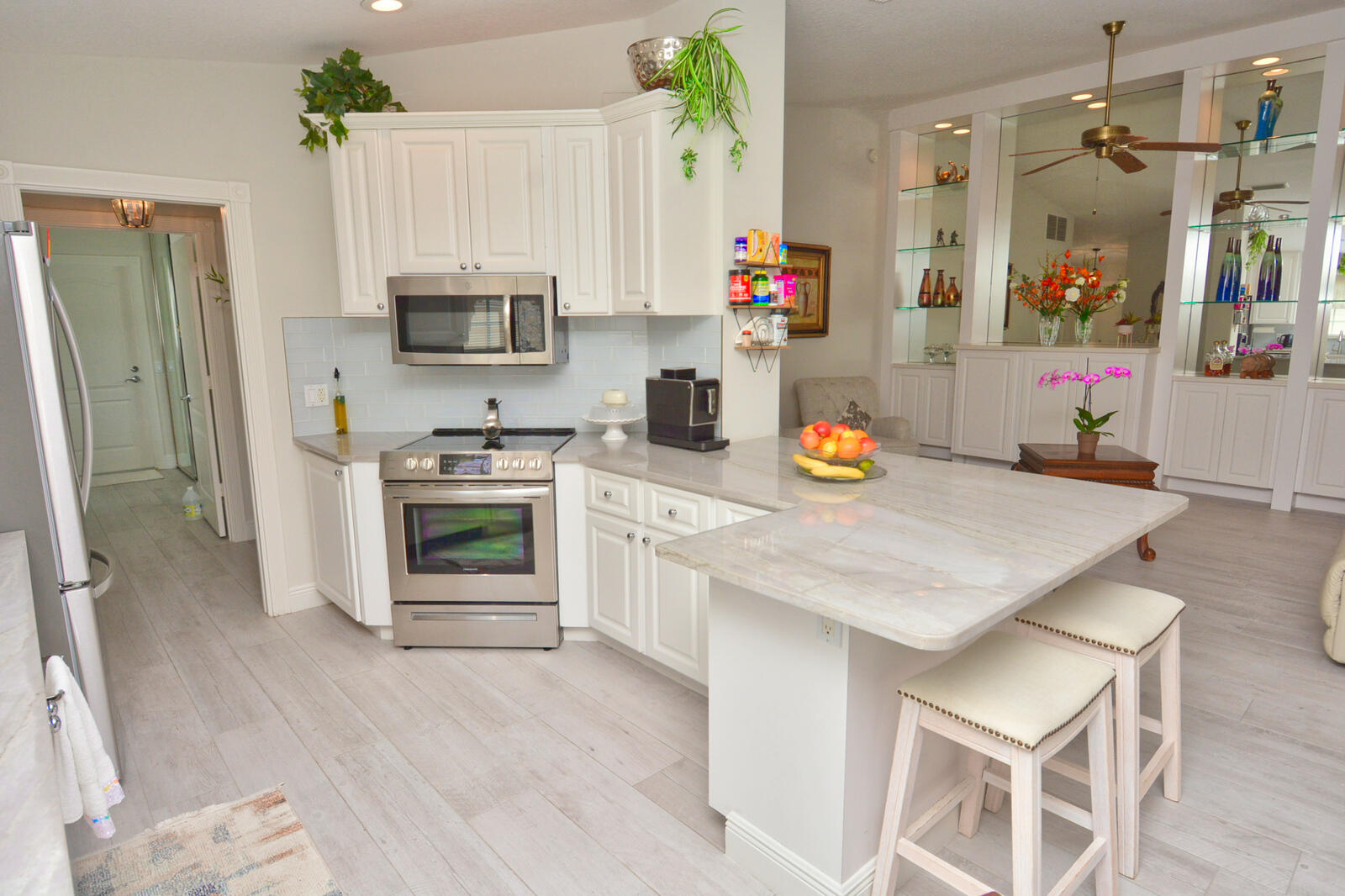 FLORIDA CLUB - Residential Lease