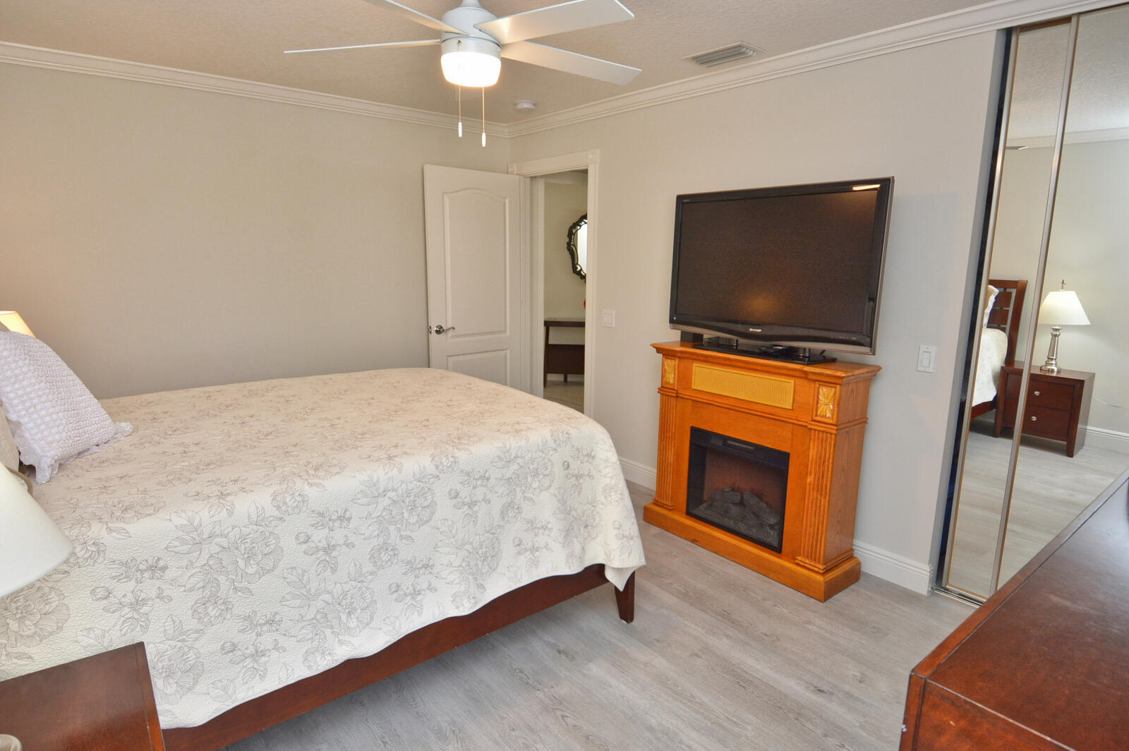 FLORIDA CLUB - Residential Lease