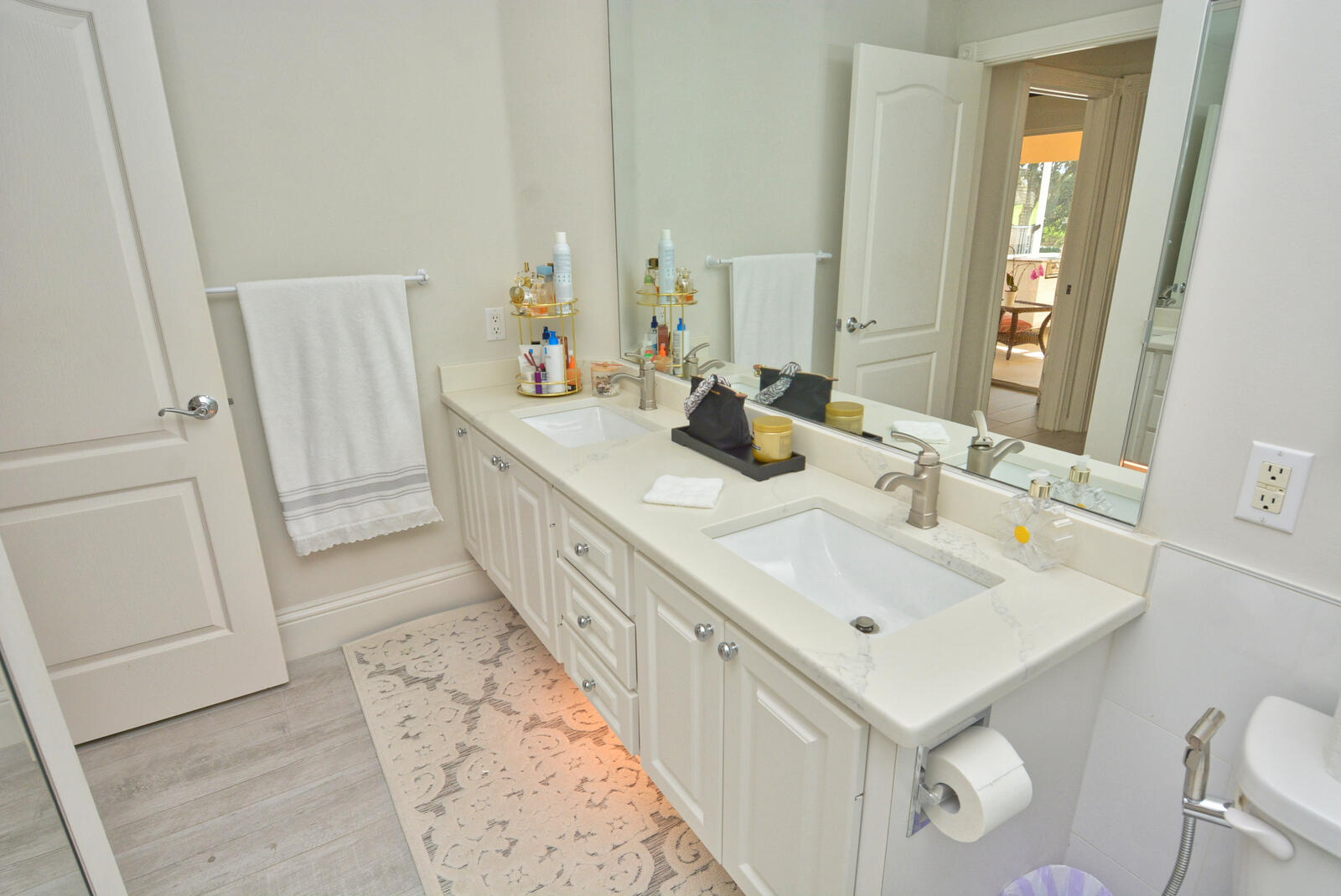 FLORIDA CLUB - Residential Lease