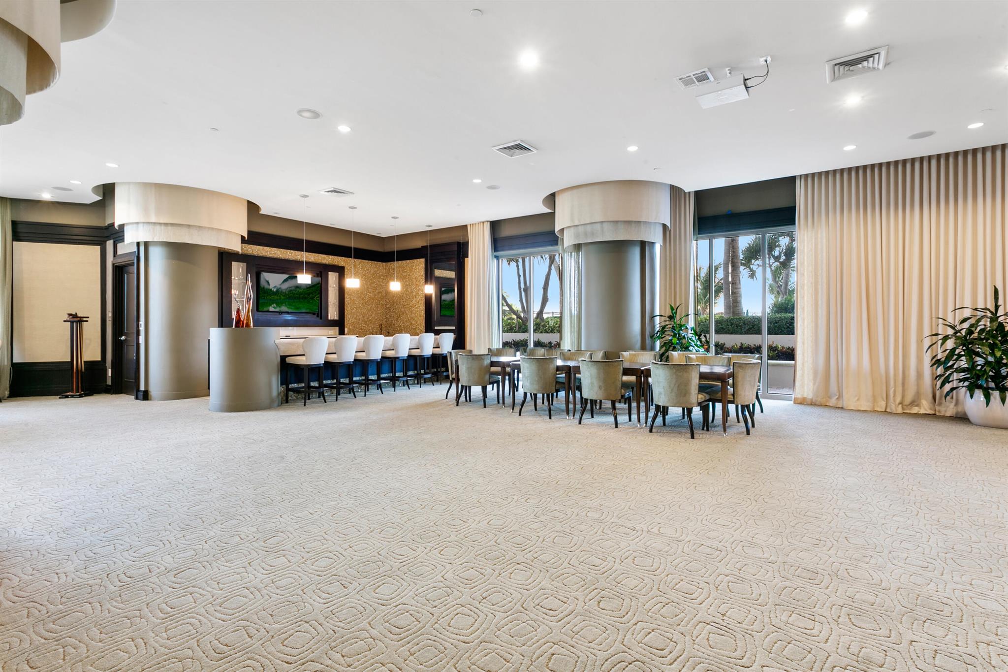 2700 NORTH OCEAN CONDO - Residential