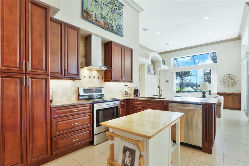 POD 26 AT THE RESERVE PHASE II CYPRESS POINT - Residential