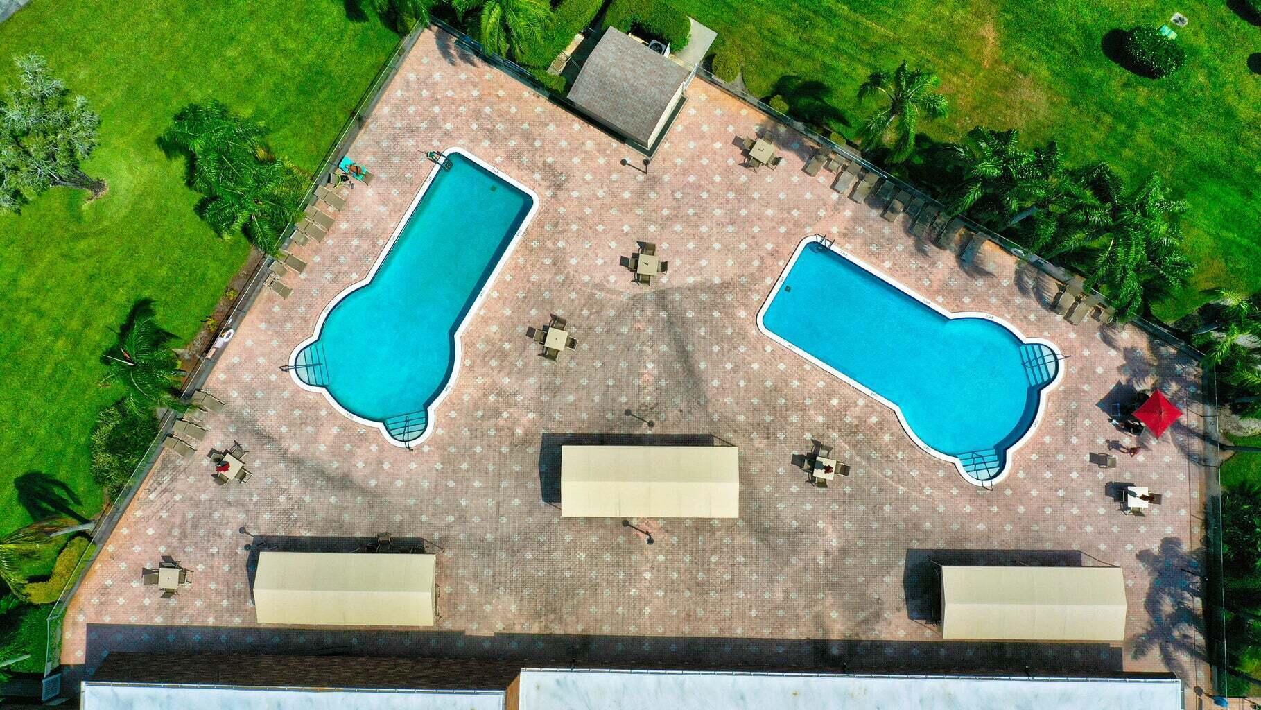 VILLAGES OF ORIOLE ABBEY - Residential Lease