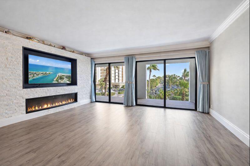 500 Ocean Trail Way 305