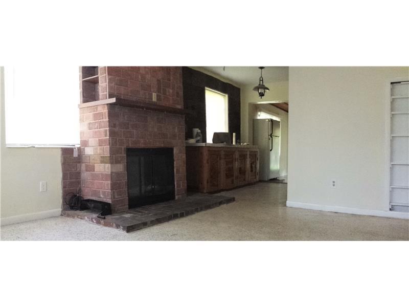 LEE BELL HOMES - Residential