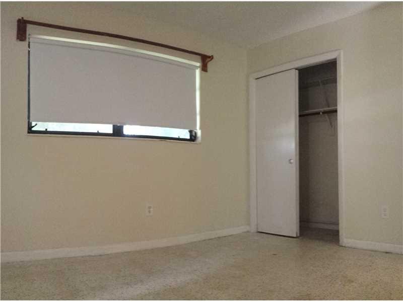 LEE BELL HOMES - Residential