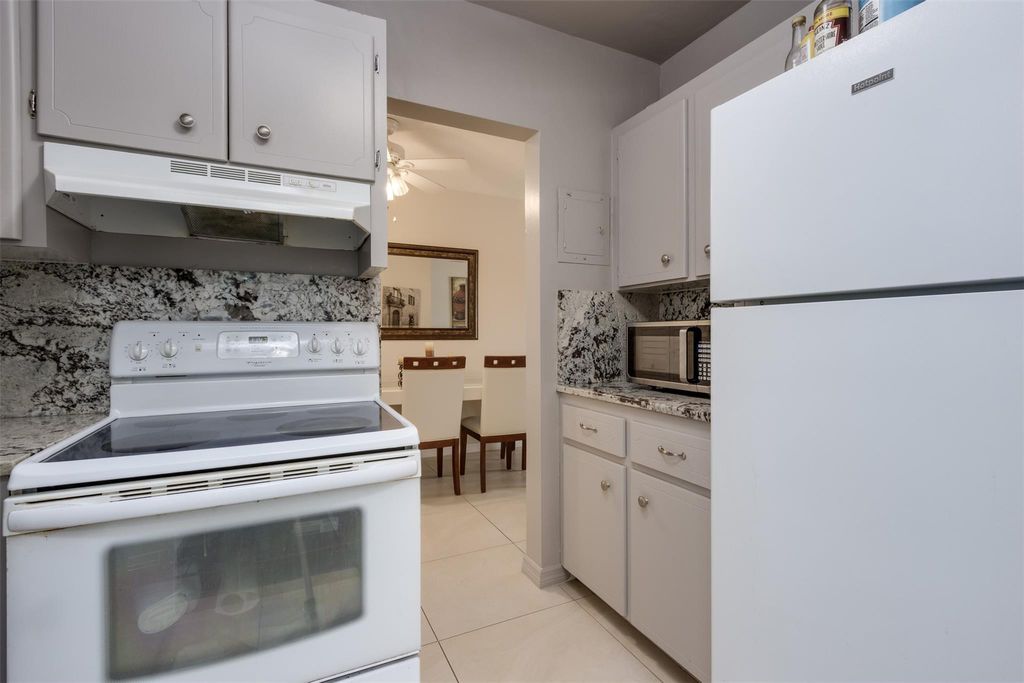 Photo of 350 S Cypress Rd #522, Pompano Beach, FL 33060 (MLS # F10531798)