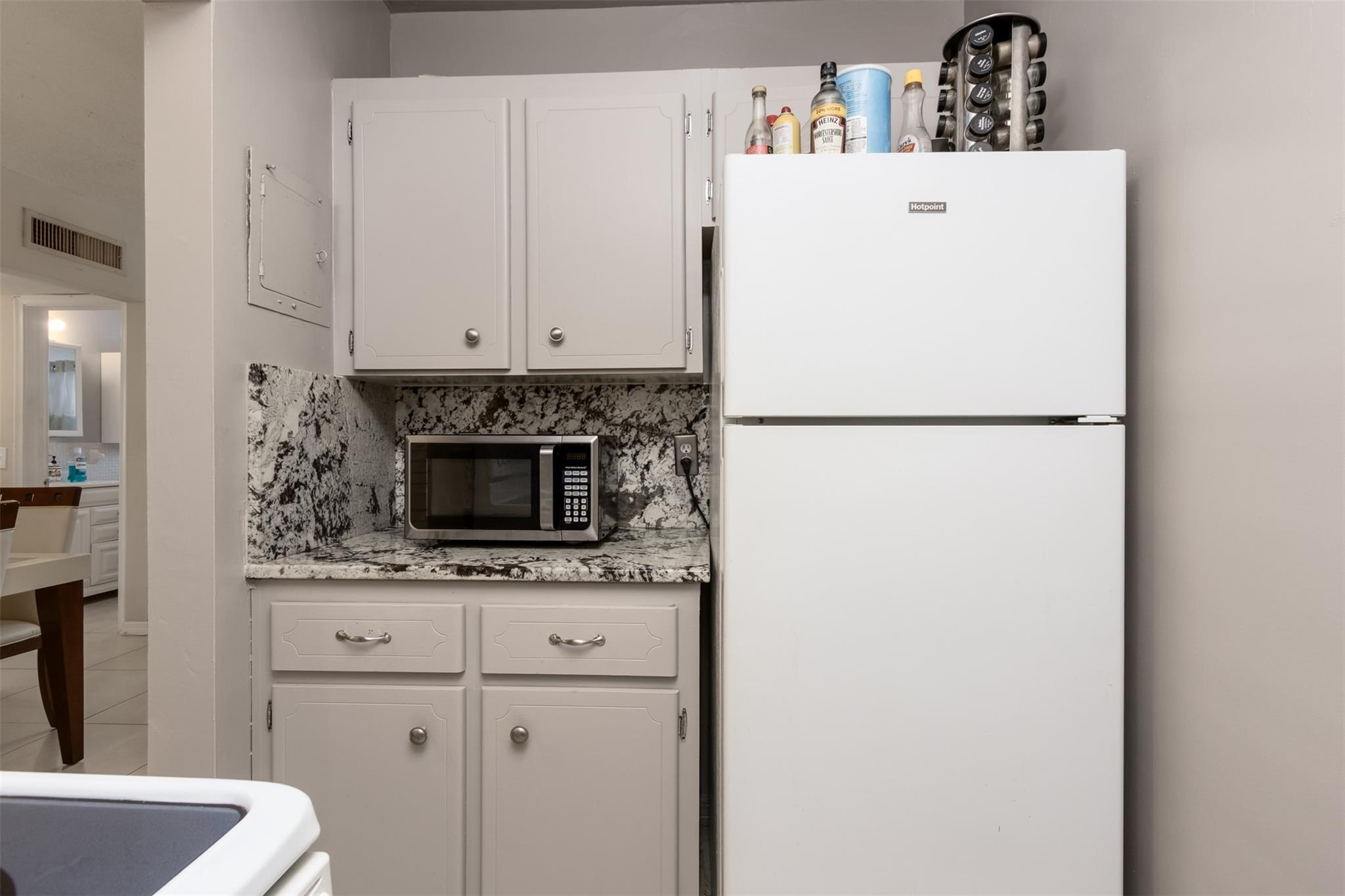 350 S Cypress Rd 522