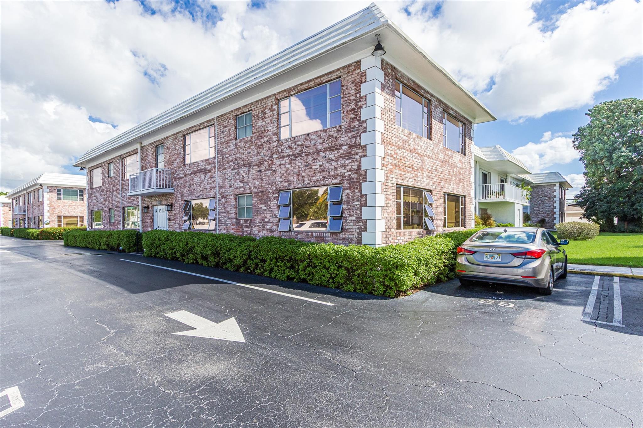VIRGINIAN APARTMENTS - Residential