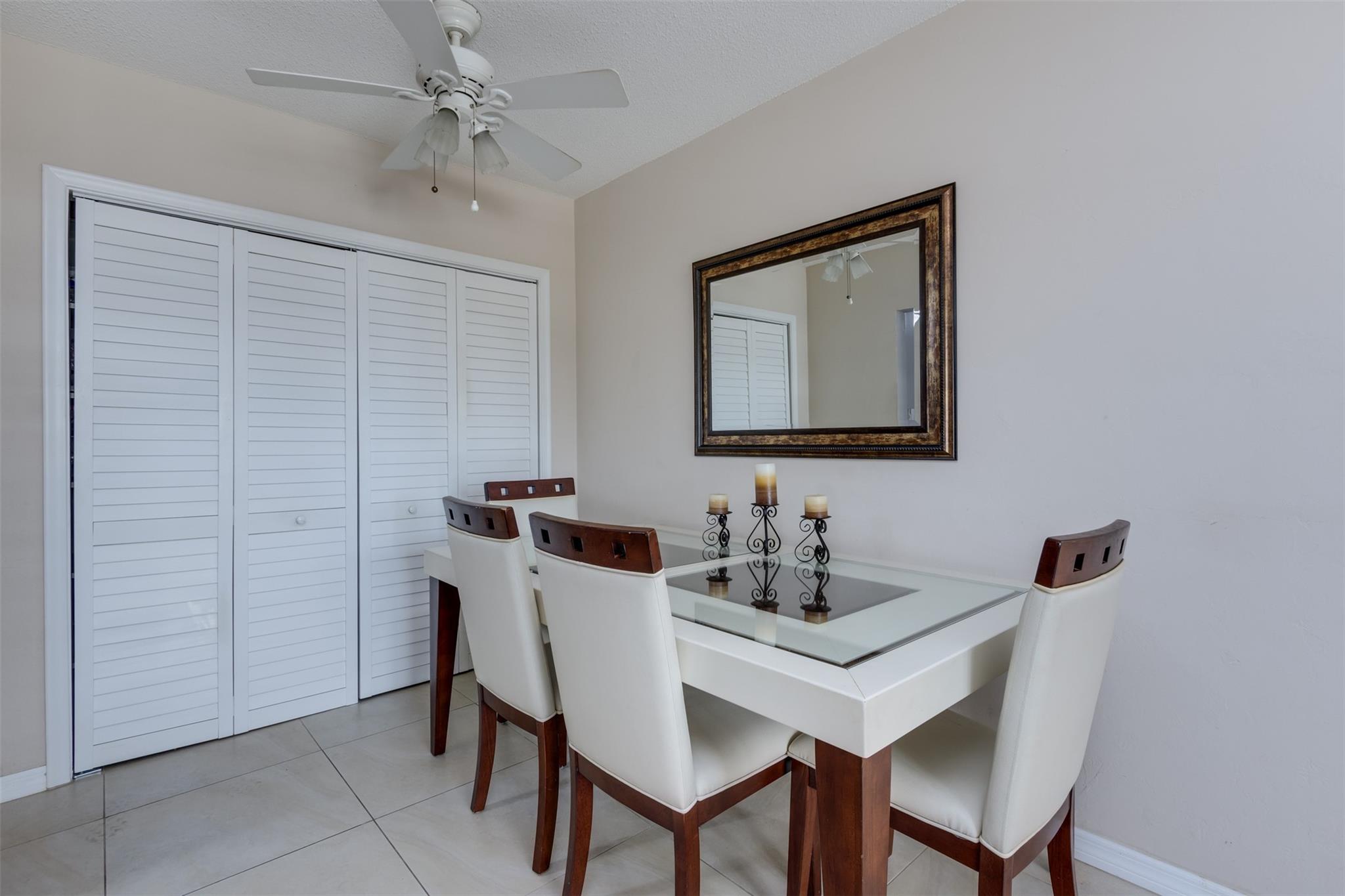 350 S Cypress Rd 522