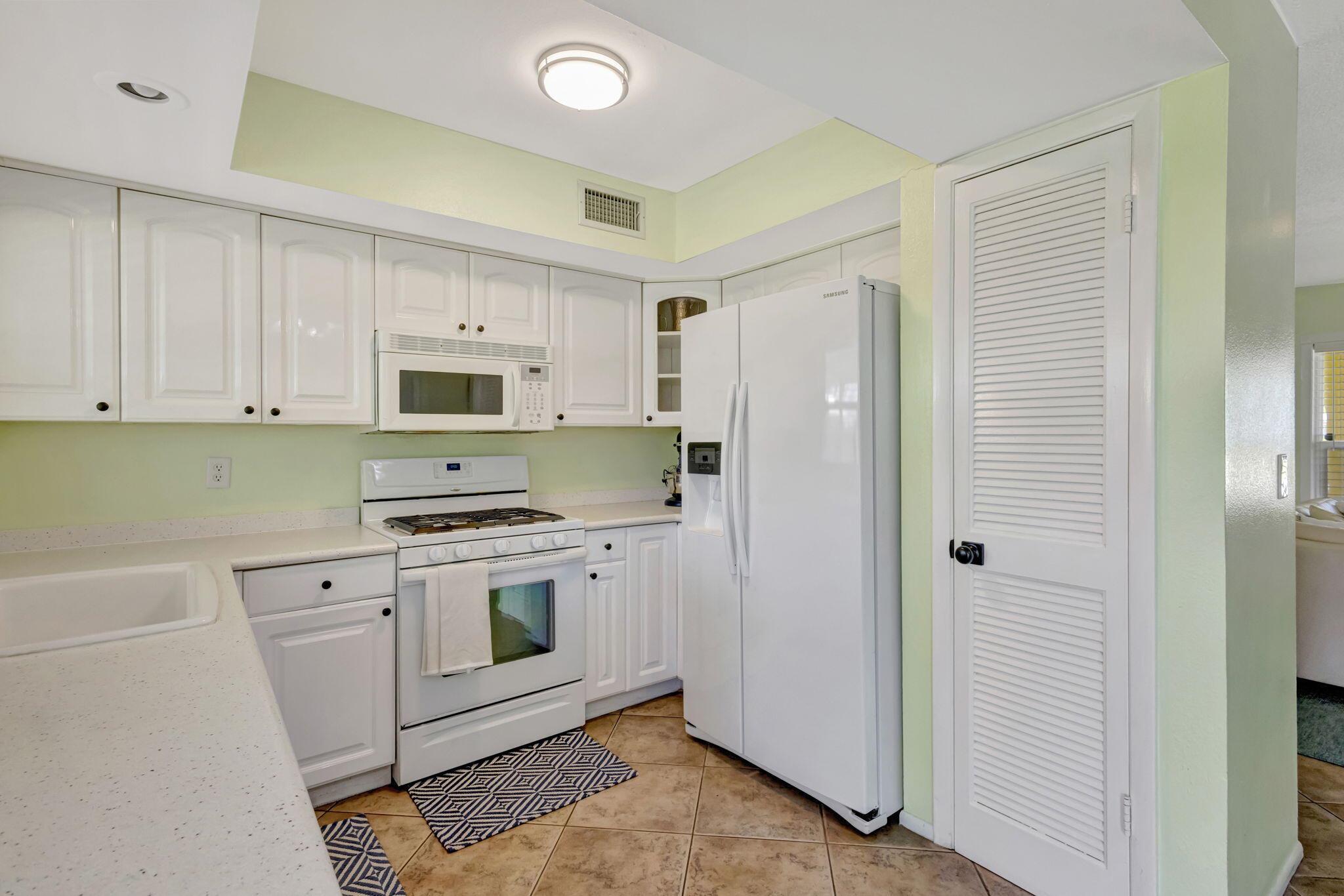 PORT ST LUCIE SECTION 6 - Residential