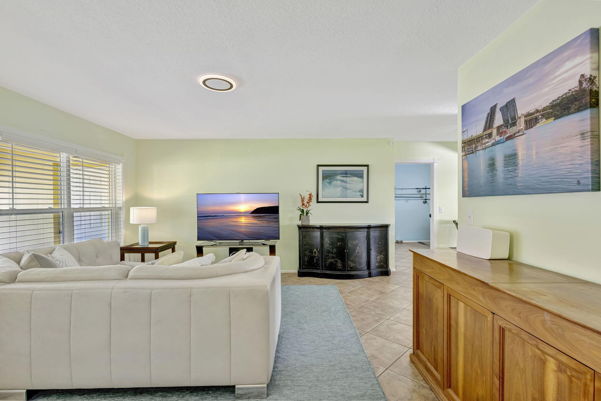 PORT ST LUCIE SECTION 6 - Residential