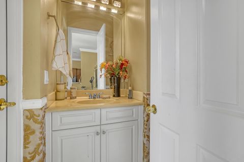 Tiny photo for 3389 Lago De Talavera, Lake Worth, FL 33467 (MLS # R11166578)
