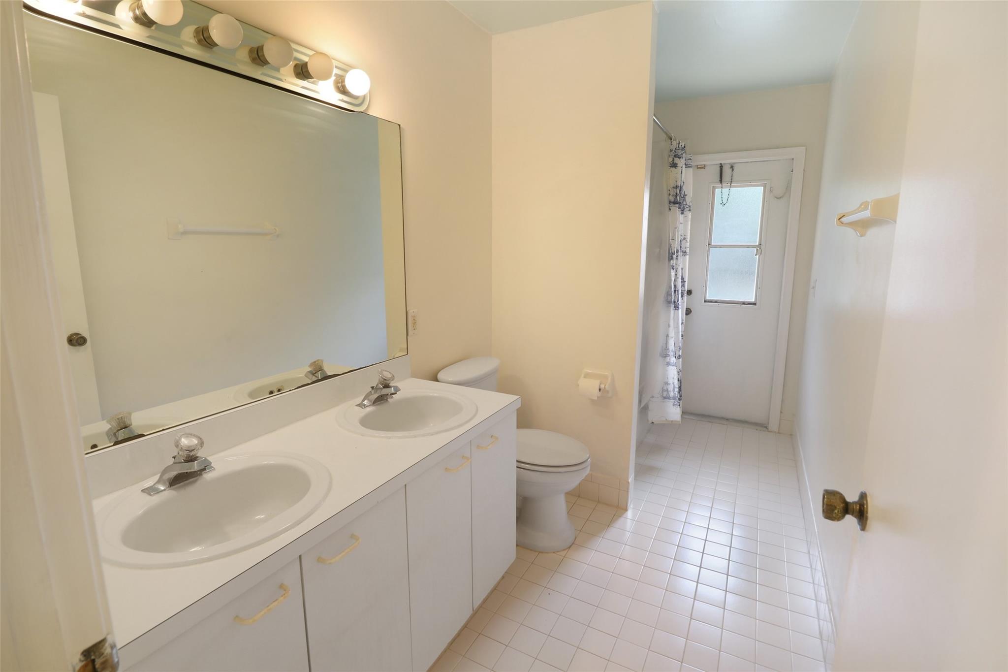 Westview Village 147-16 B - Residential