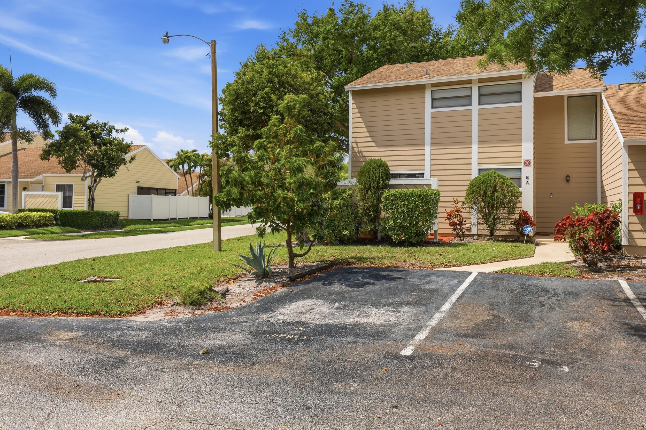 JUPITER VILLAGE TOWNHOMES - Residential
