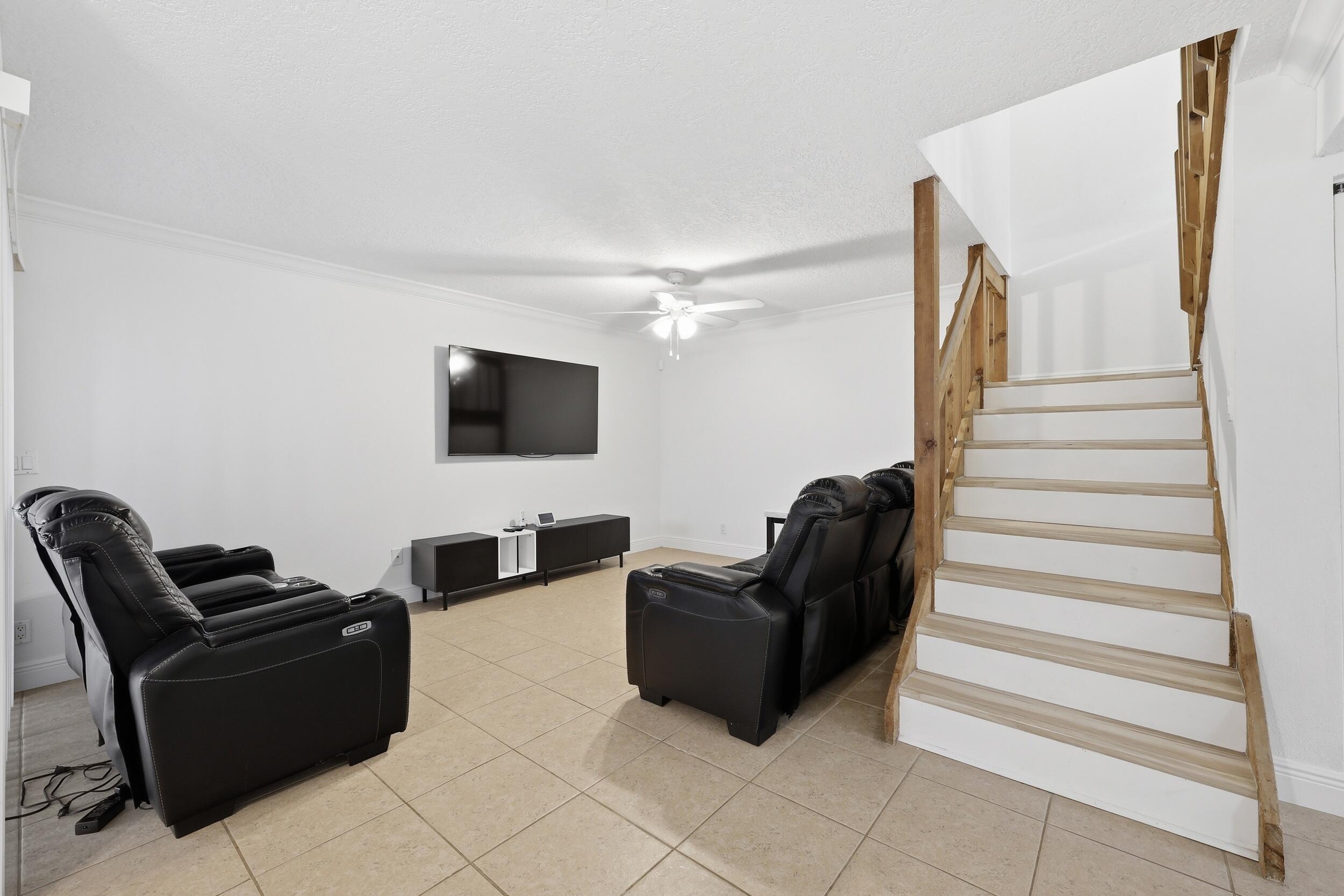 JUPITER VILLAGE TOWNHOMES - Residential