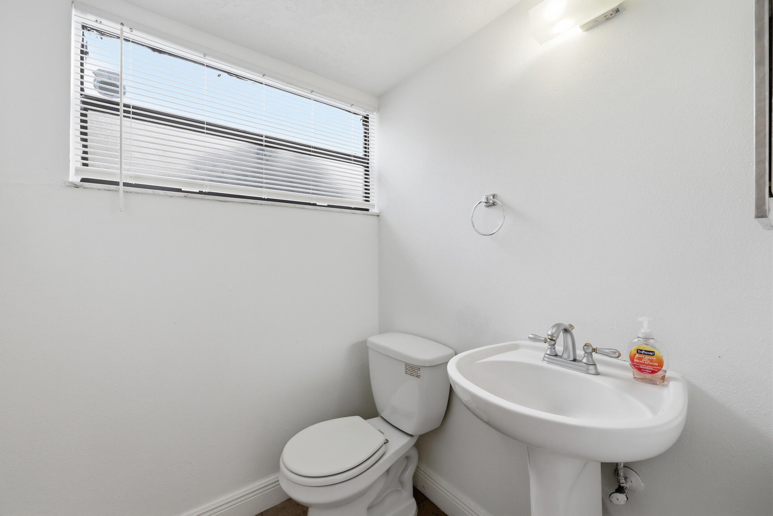 JUPITER VILLAGE TOWNHOMES - Residential