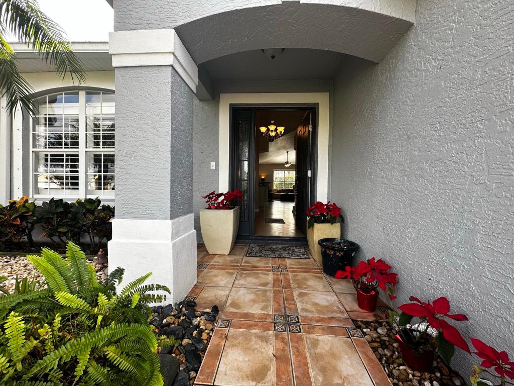 PORT ST LUCIE SECTION 7 - Residential Lease