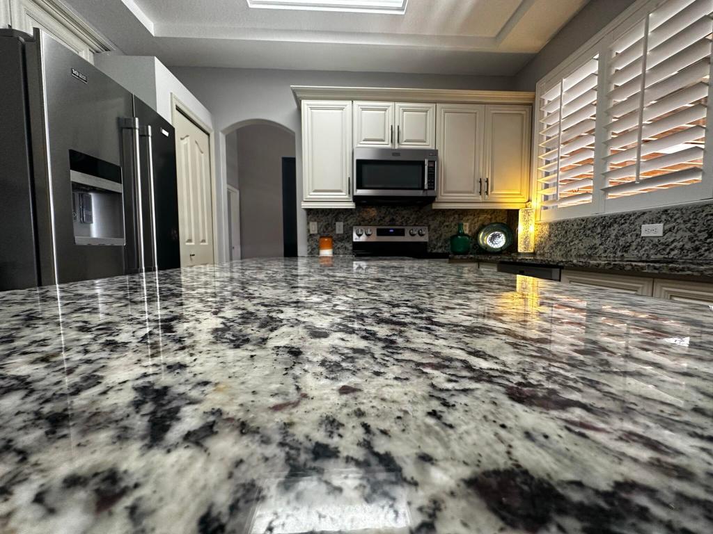 PORT ST LUCIE SECTION 7 - Residential Lease