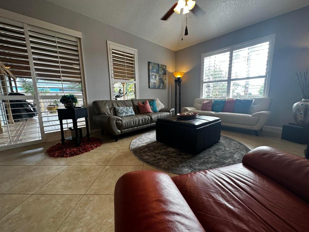 PORT ST LUCIE SECTION 7 - Residential Lease