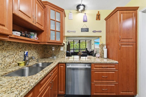 Tiny photo for 8441 Forest Hills Drive #306, Coral Springs, FL 33065 (MLS # B26039962)