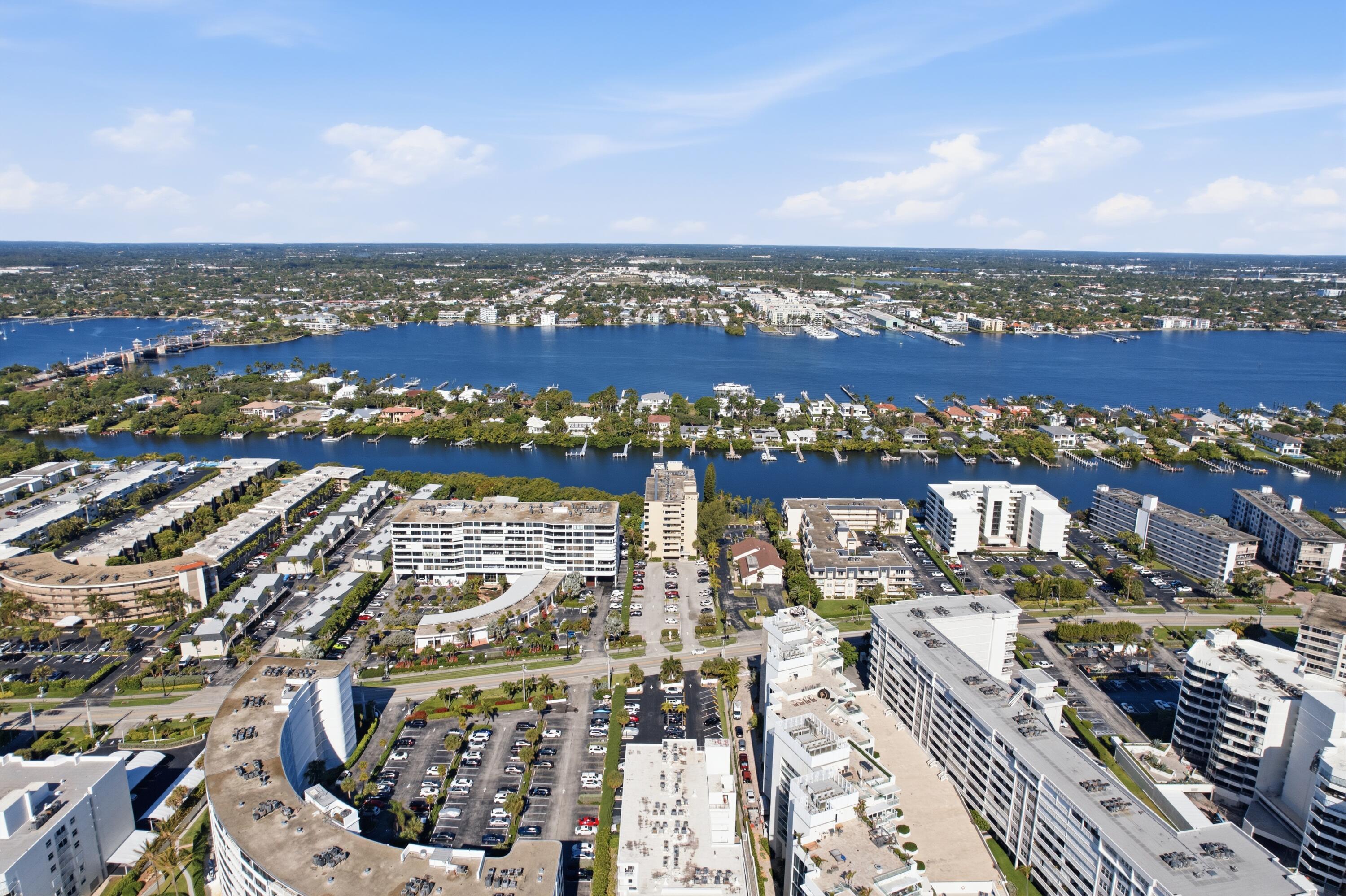 HORIZON WEST CONDO - Residential