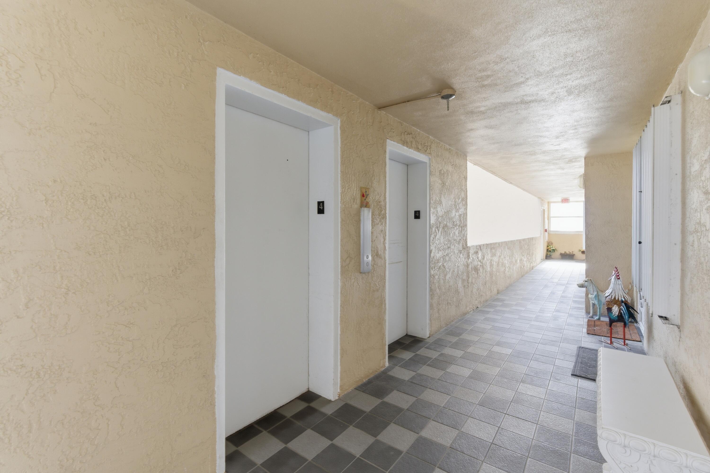 HORIZON WEST CONDO - Residential