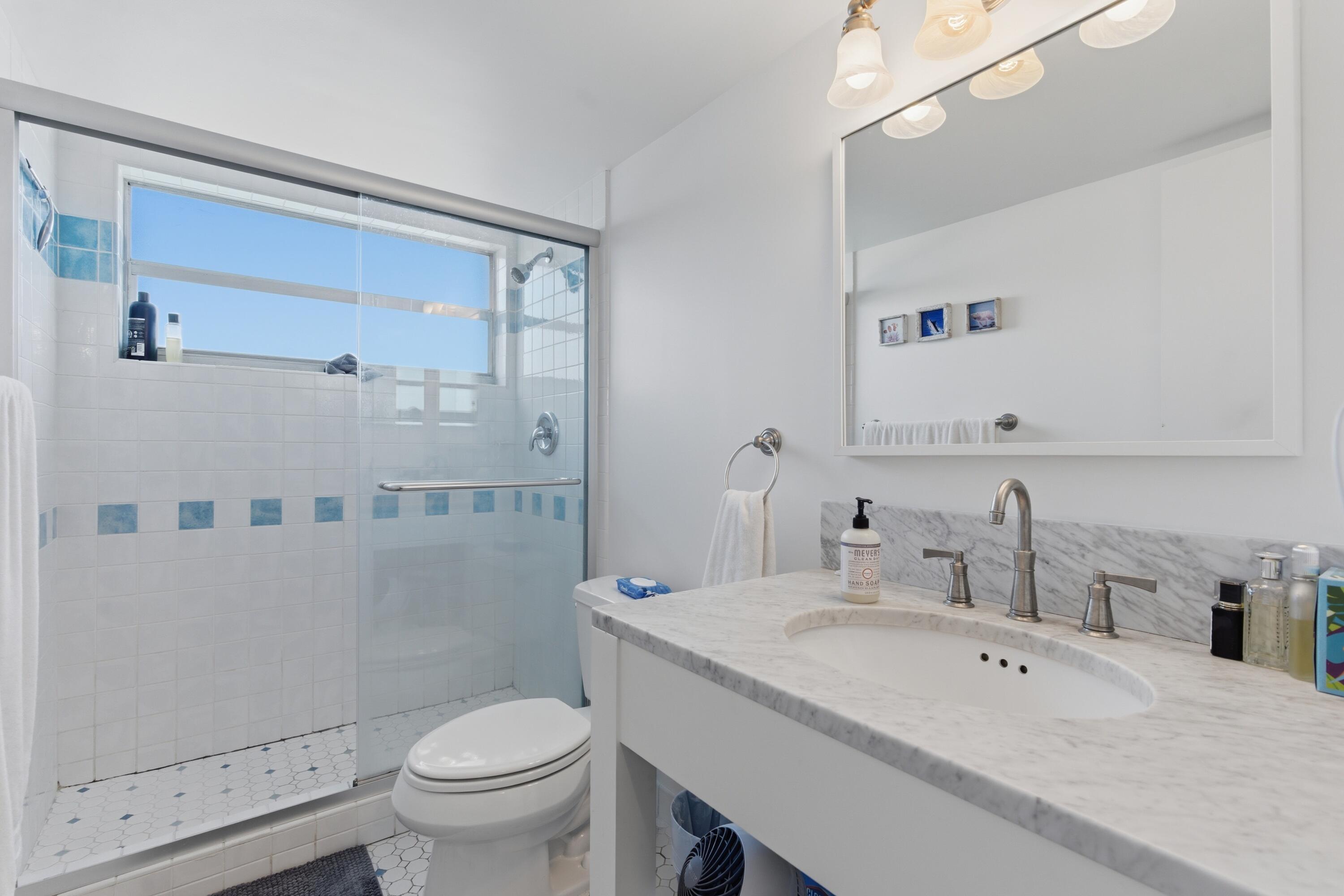HORIZON WEST CONDO - Residential