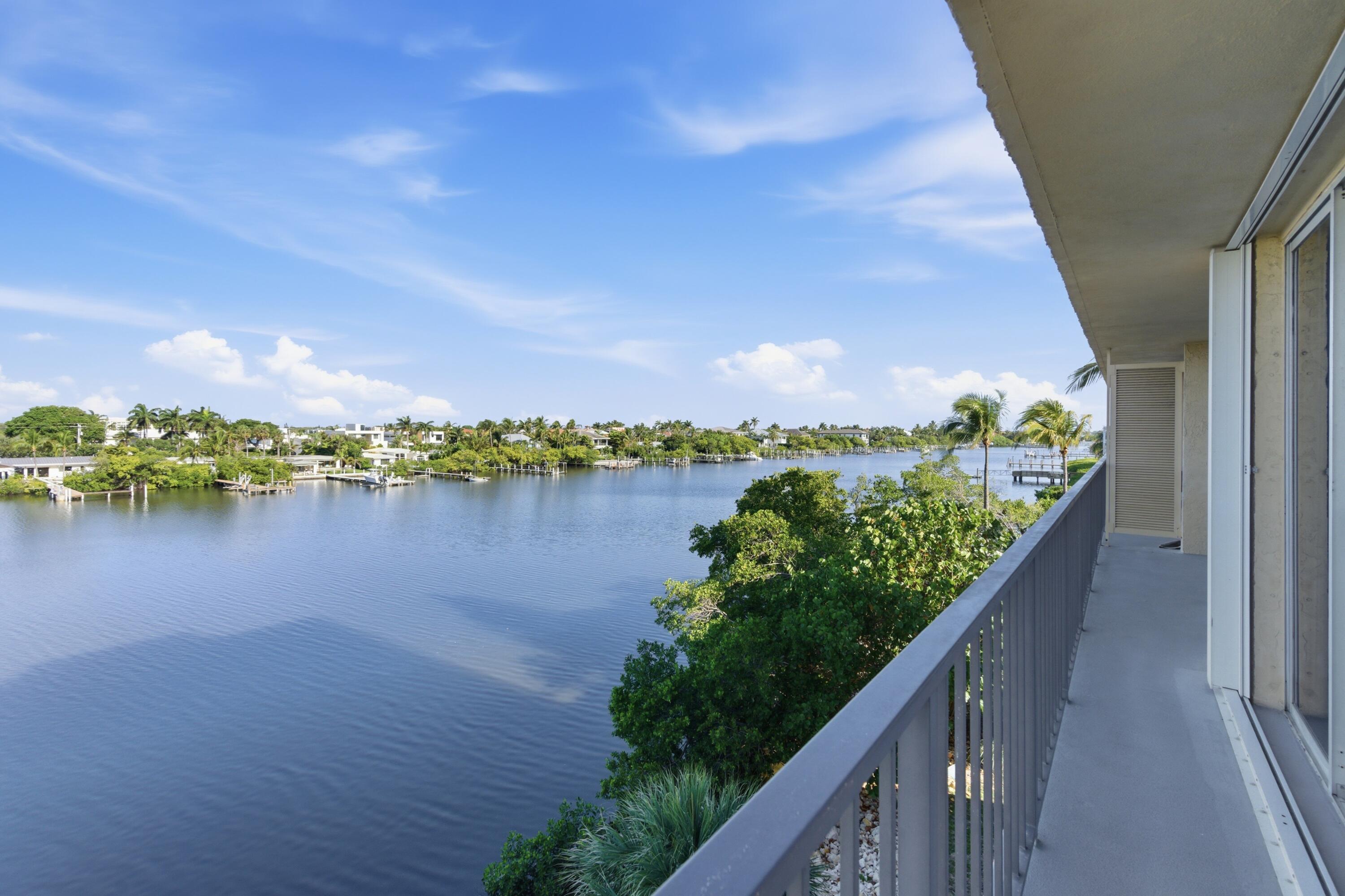 HORIZON WEST CONDO - Residential