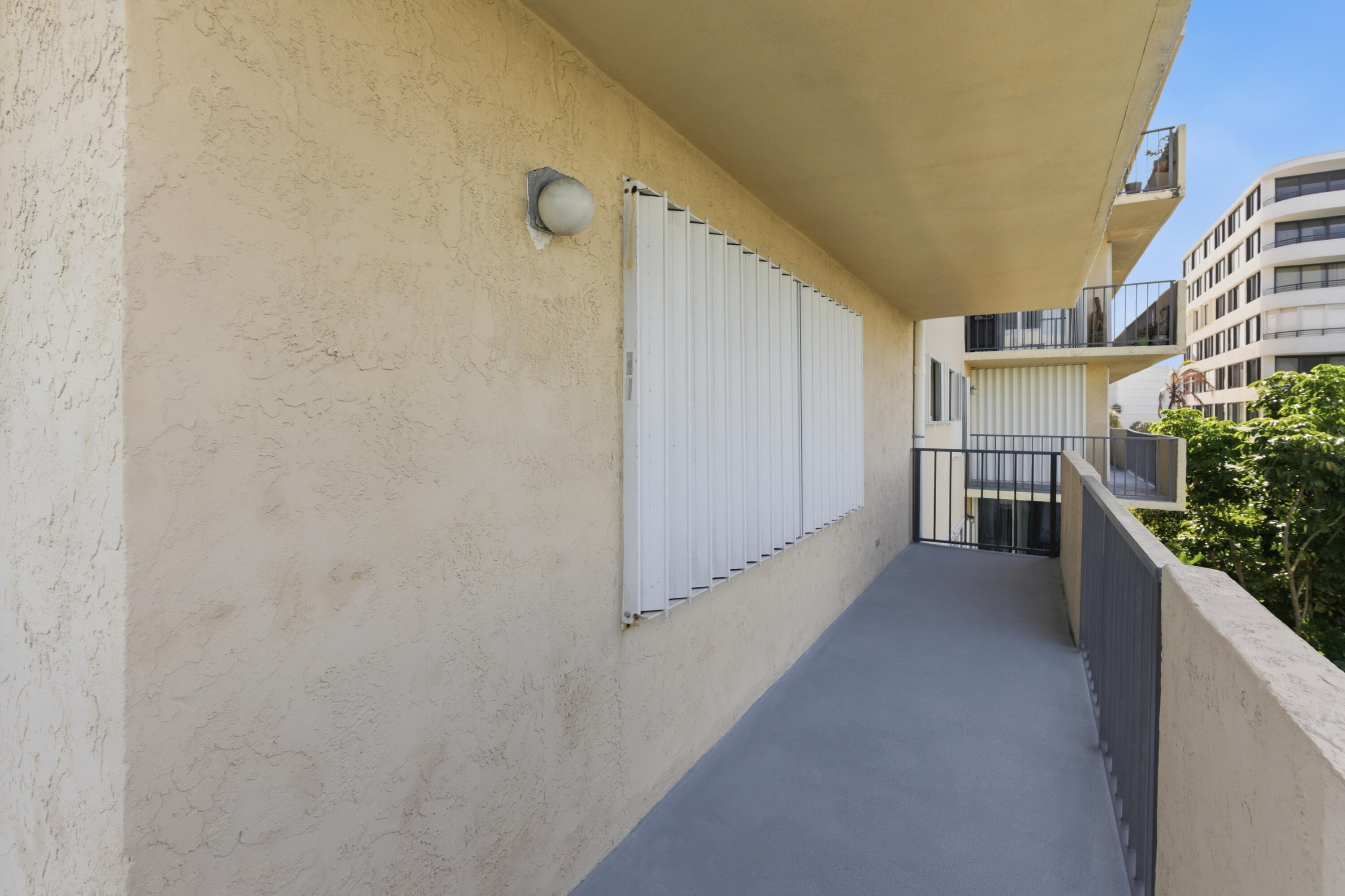 HORIZON WEST CONDO - Residential