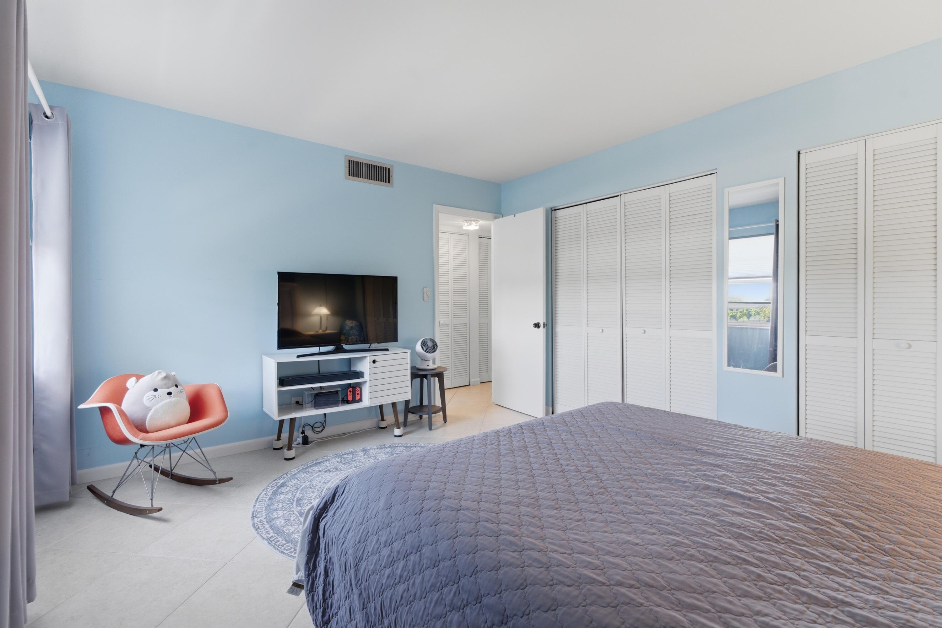 HORIZON WEST CONDO - Residential