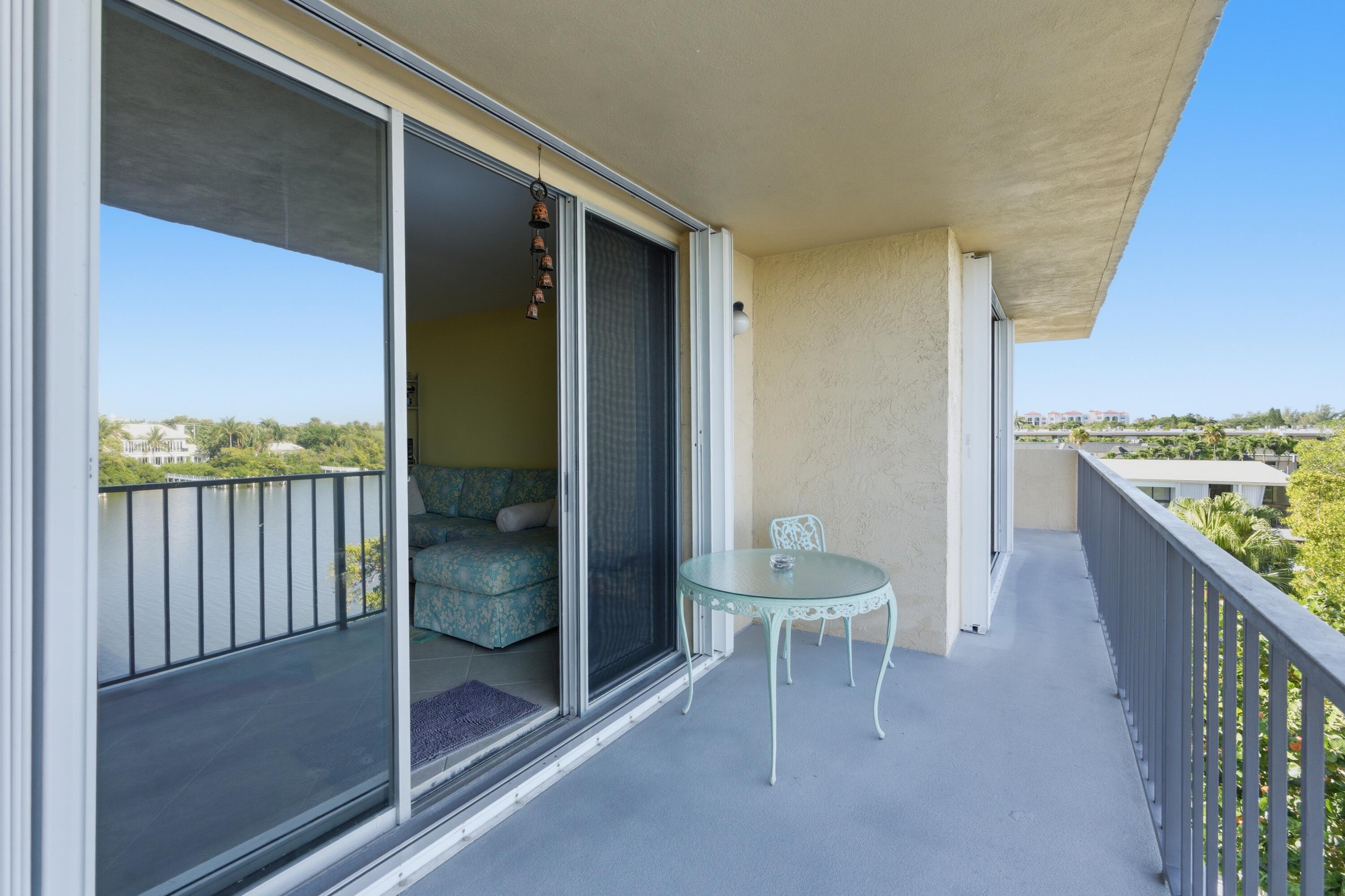 HORIZON WEST CONDO - Residential