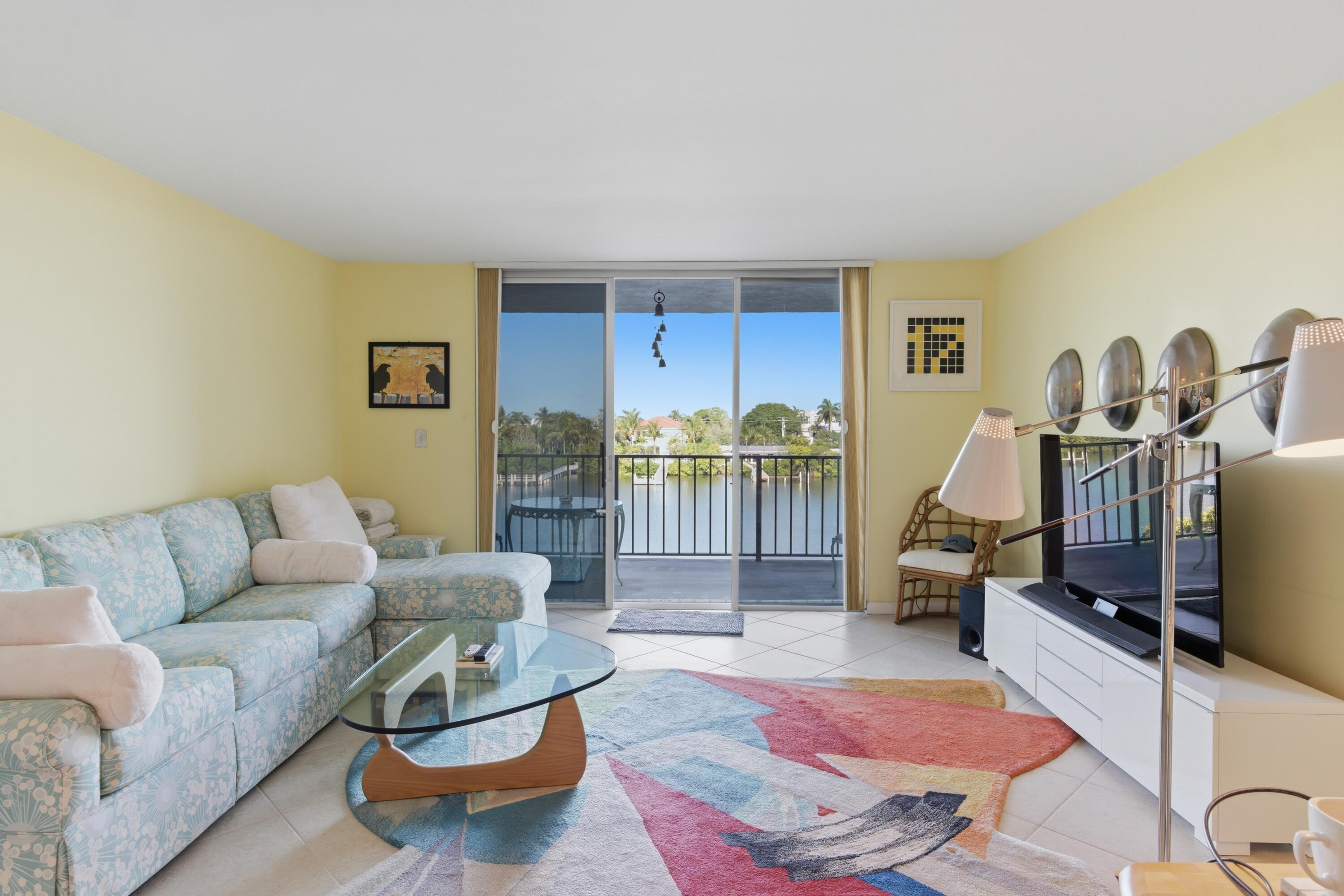 HORIZON WEST CONDO - Residential