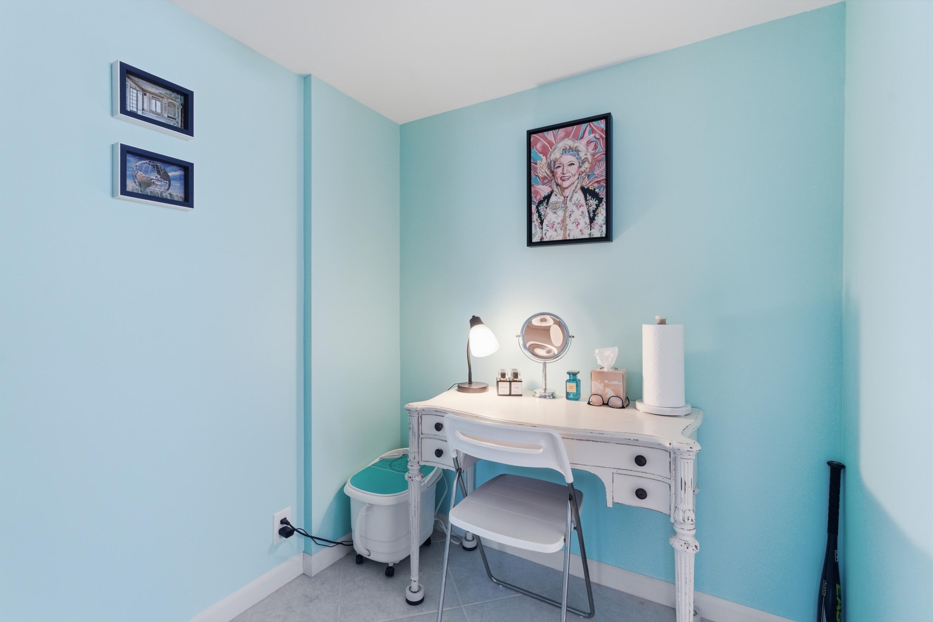 HORIZON WEST CONDO - Residential