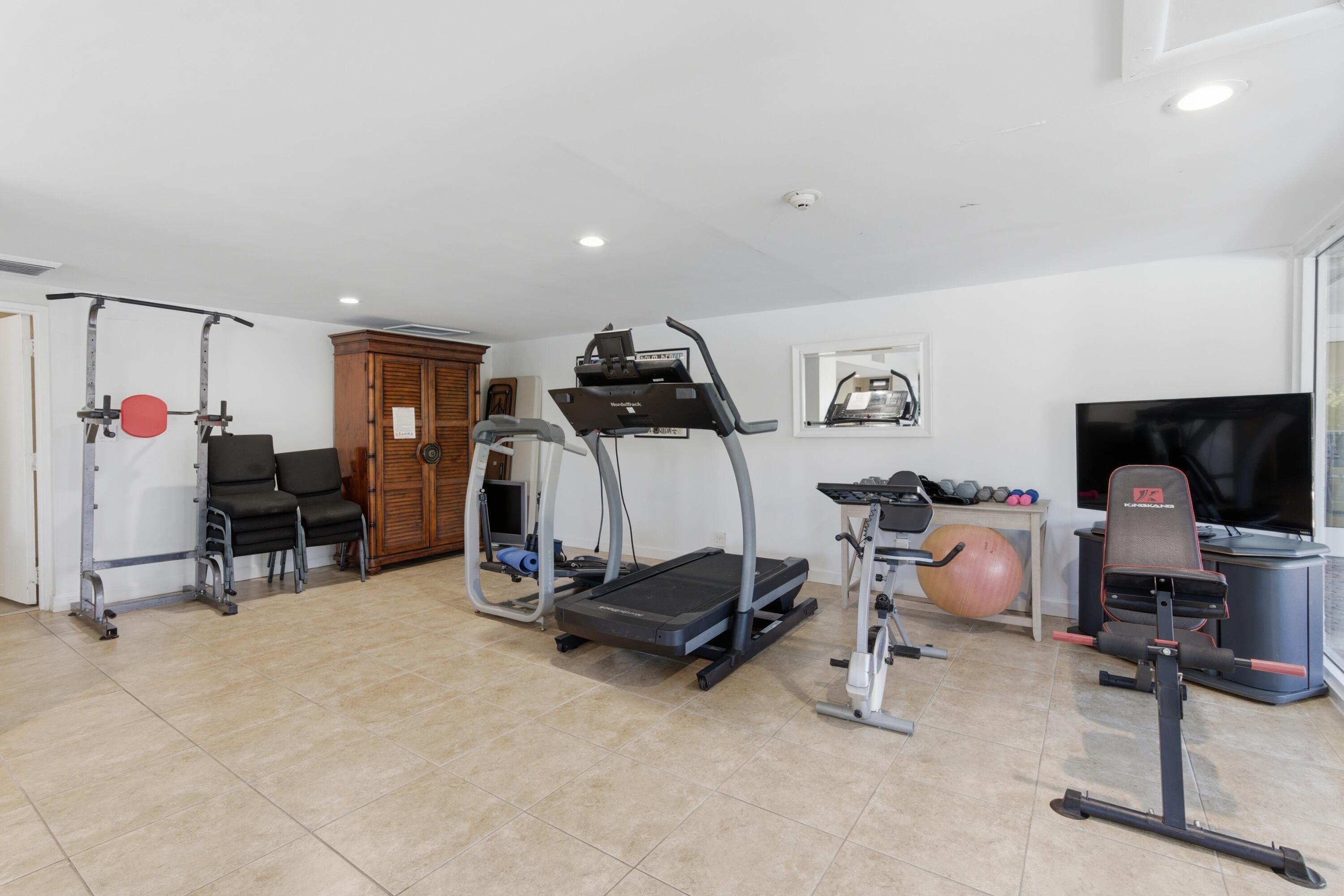 3581 S Ocean Boulevard Apt 4e