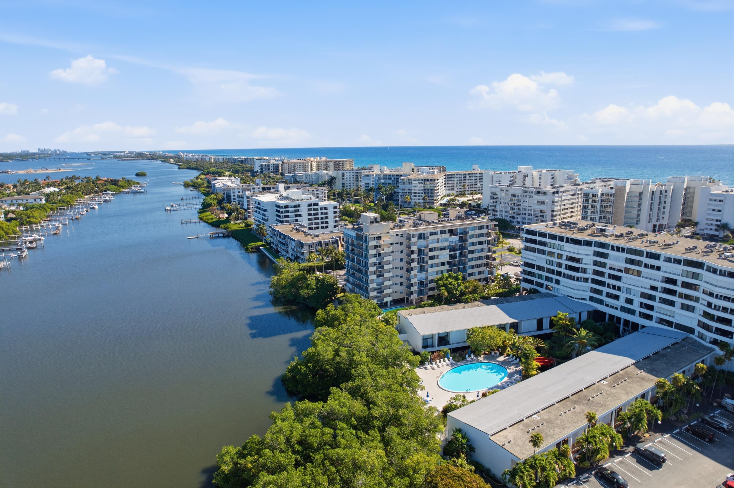 HORIZON WEST CONDO - Residential