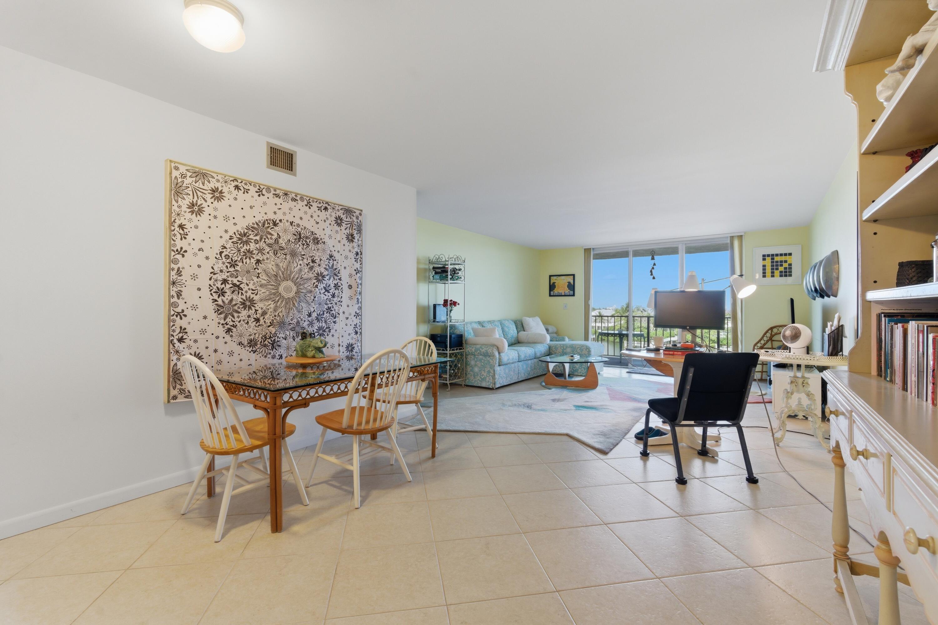 HORIZON WEST CONDO - Residential