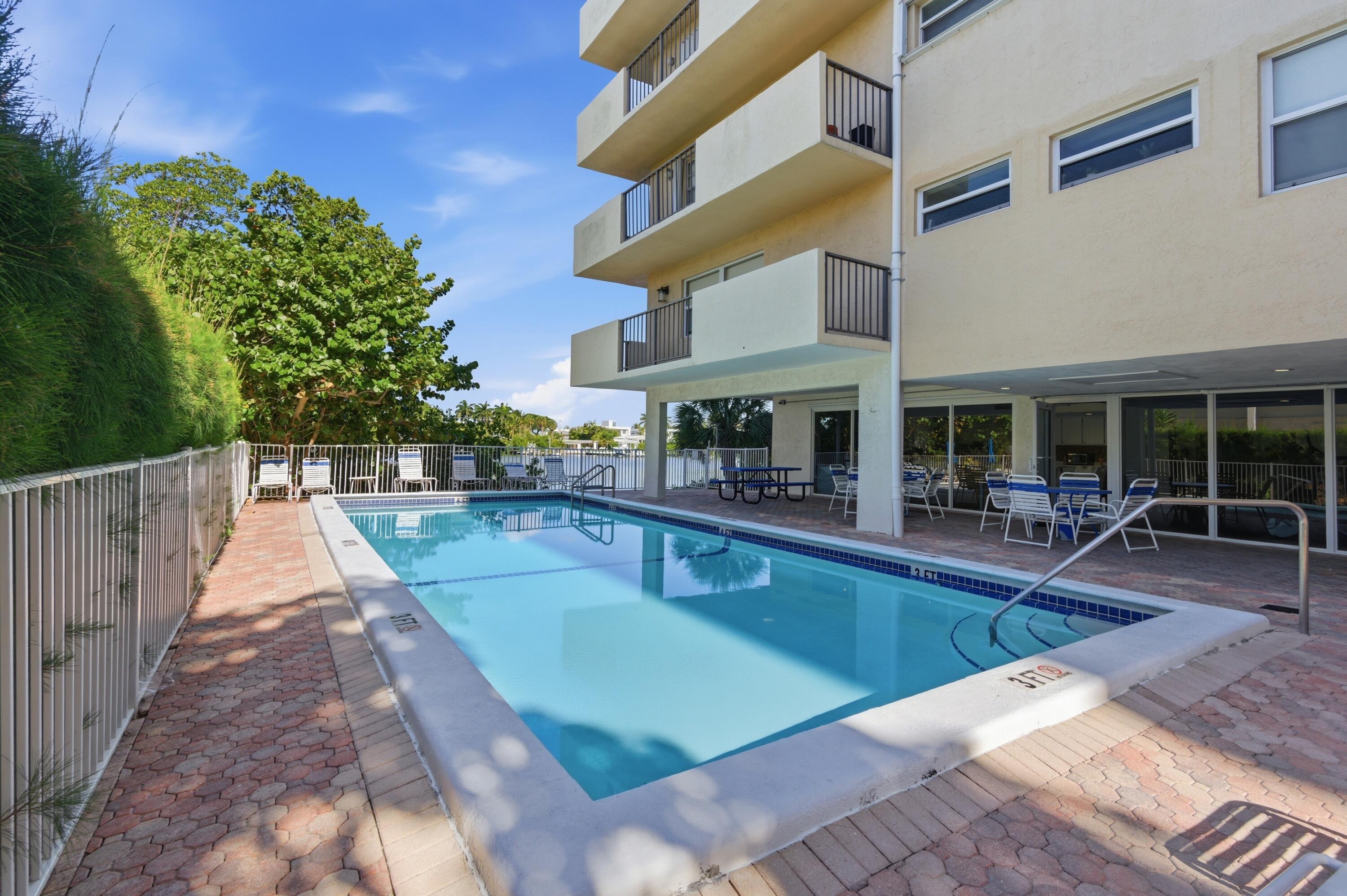 HORIZON WEST CONDO - Residential