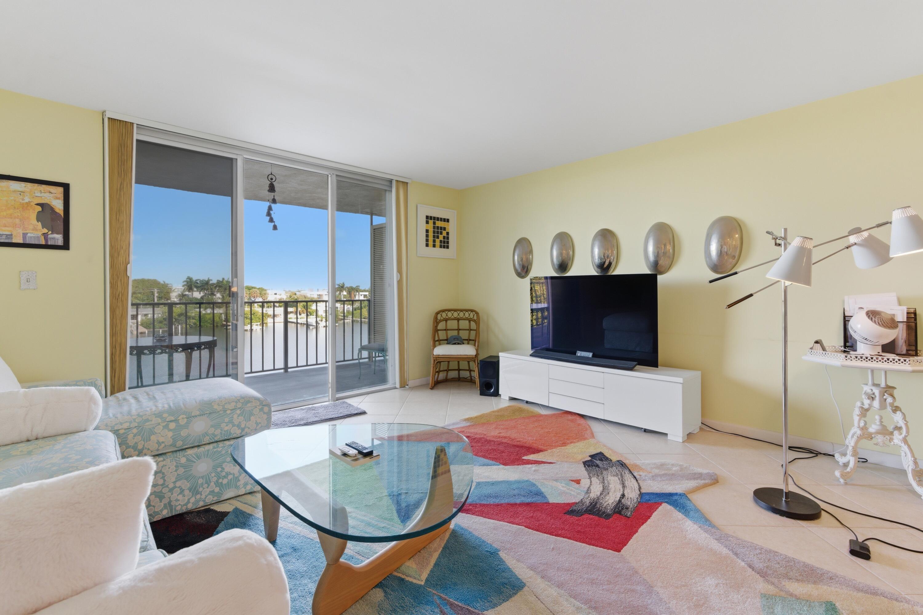 HORIZON WEST CONDO - Residential