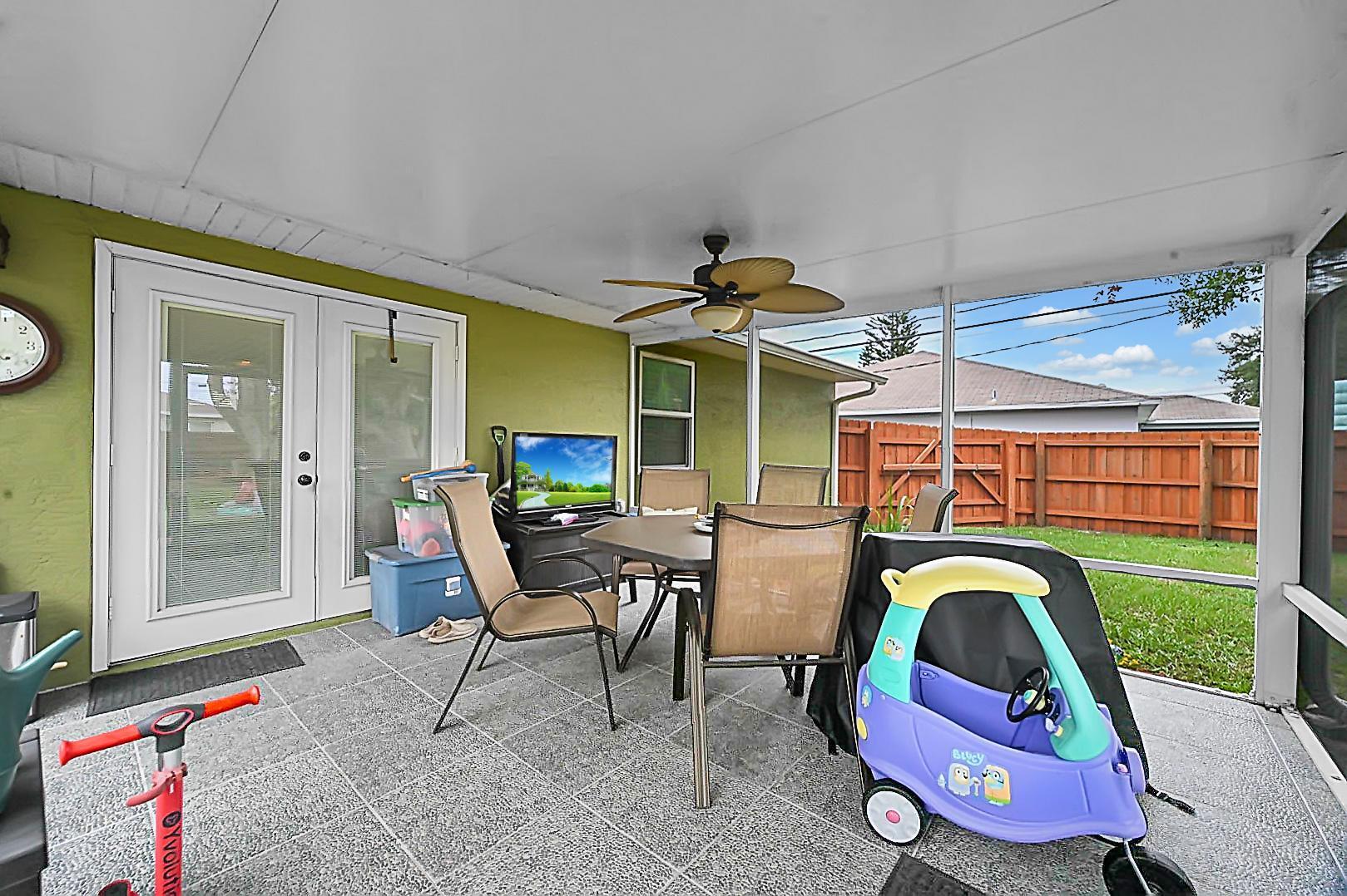 PORT ST LUCIE SECTION 33 - Residential