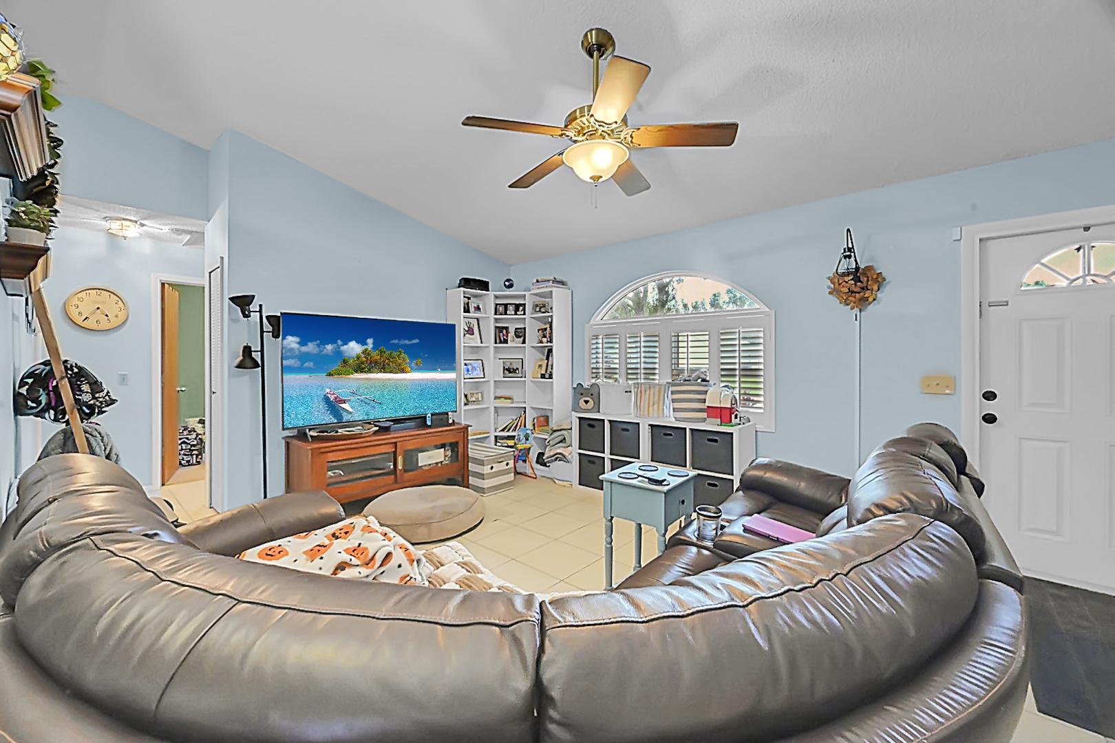 PORT ST LUCIE SECTION 33 - Residential