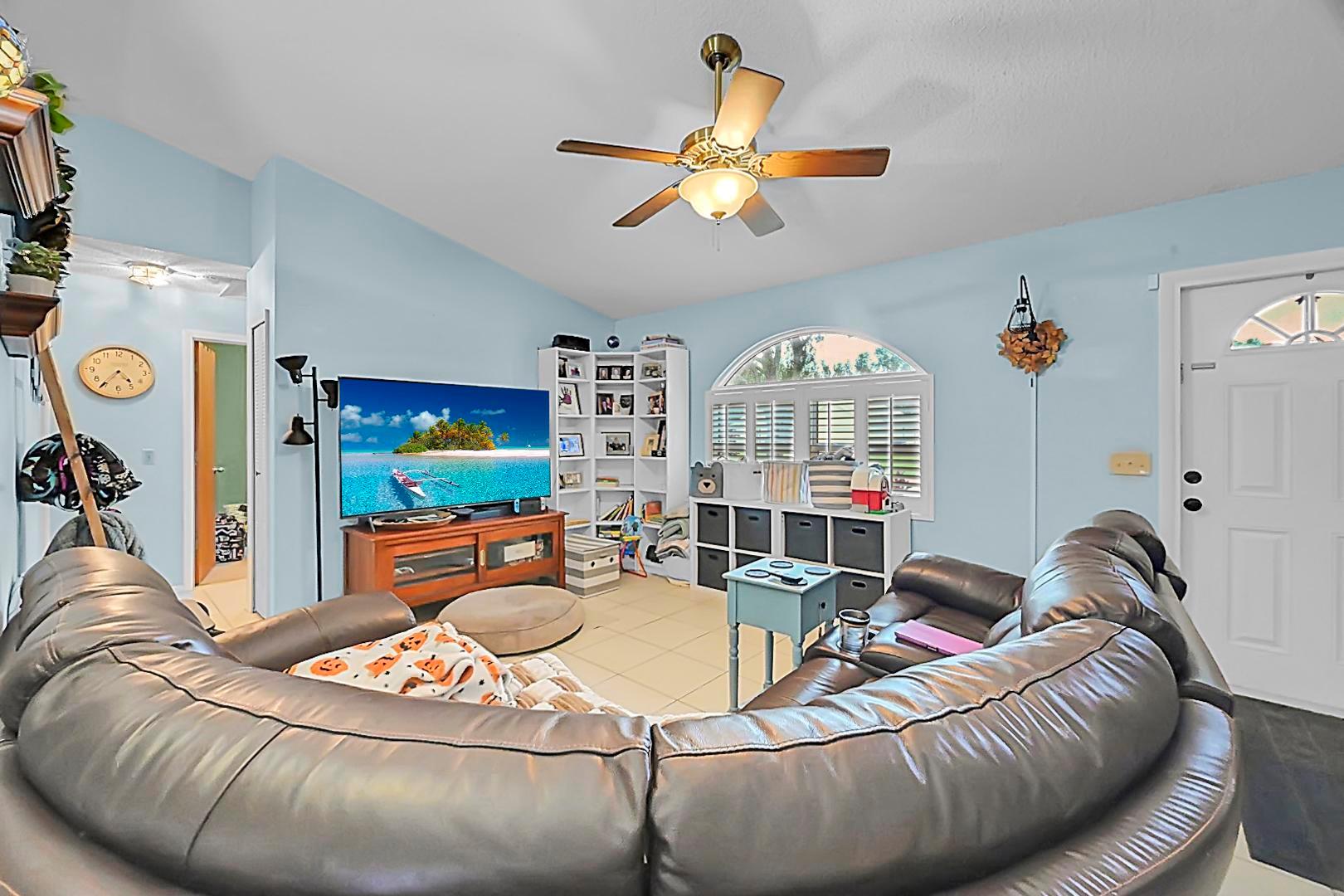 PORT ST LUCIE SECTION 33 - Residential