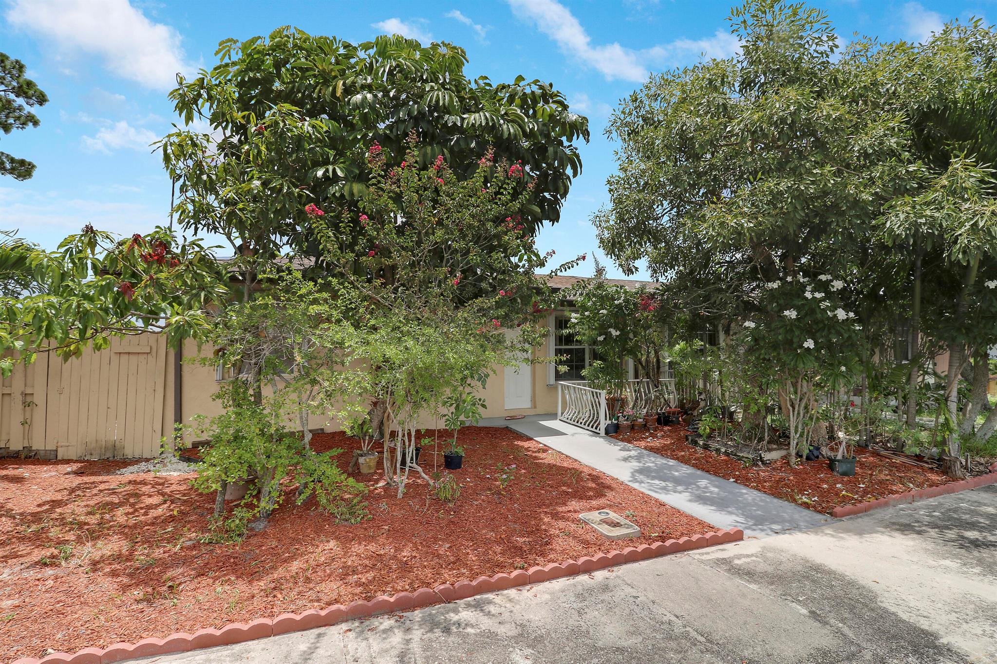 968 Sumter Road W