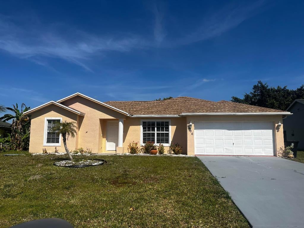 Photo of 2906 SW Sw Boxwood Circle, Port Saint Lucie, FL 34953 (MLS # R10967461)