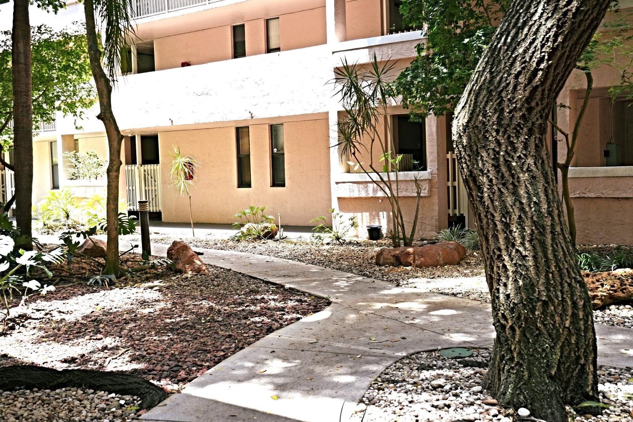 ROYAL PALM AT PLANTATION - Residential